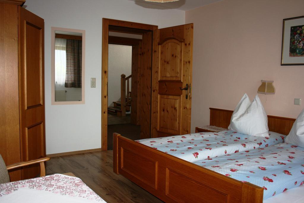 Ferienwohnung Haus Ampferstein Telfes im Stubai Zimmer foto
